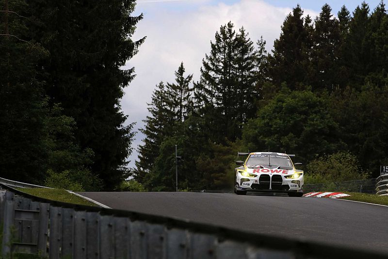 24h Nürburgring: Augusto Farfus fährt im ROWE Racing BMW M4 GT3 im Top-Qualifying in die erste Startreihe.