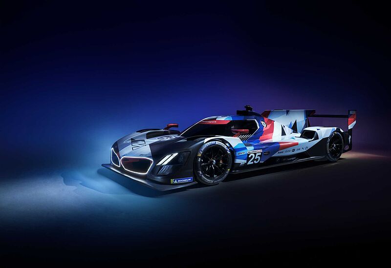 Weltpremiere in Los Angeles: BMW M Motorsport enthüllt BMW M Hybrid V8 in seinem Renndesign und stellt IMSA-Fahrer für die Saison 2023 vor.