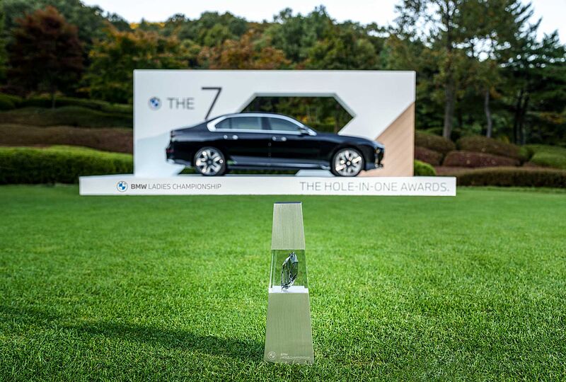 7er auf einen Streich: Hole-in-One-Preise bei der BMW Ladies Championship.