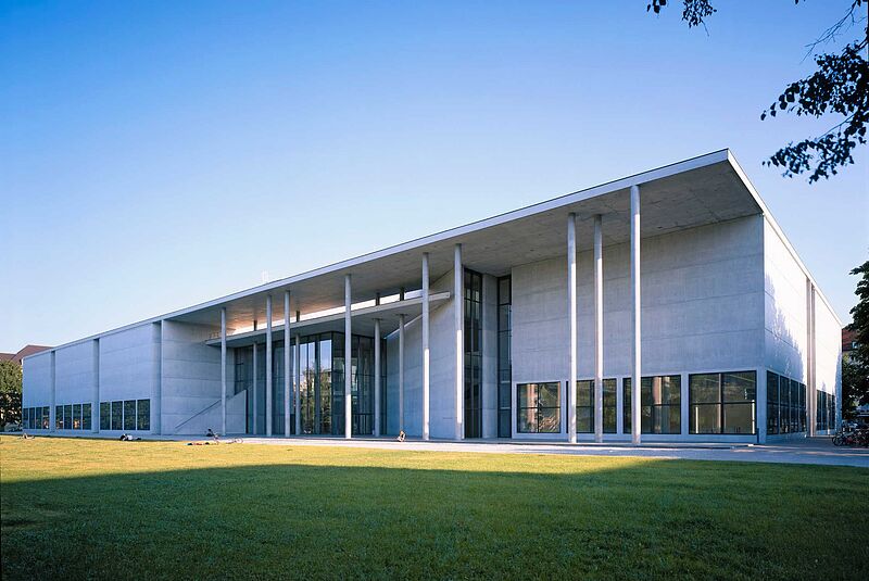 PIN. Auktion 2022 unter dem Motto „Aus Liebe zur Kunst“. BMW fördert Benefizauktion zugunsten der Pinakothek der Moderne und des Museum Brandhorst.