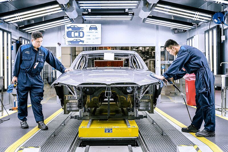BMW Group sichert sich CO2-reduzierten Stahl für das weltweite Produktionsnetzwerk