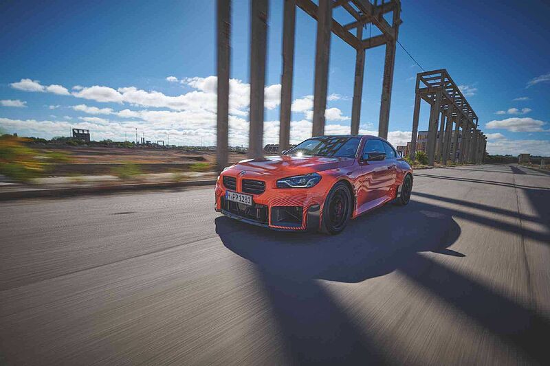 Weltpremiere auf der Essen Motor Show 2022: Der neue BMW M2 mit BMW M Performance Parts.