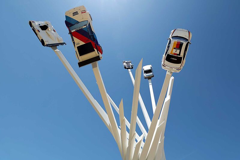 BMW M GmbH schließt Jubiläumsjahr mit neuem Absatzrekord ab.