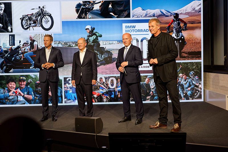 BMW Motorrad feiert Jubiläumsjahr mit der Eröffnung der BMW Motorrad Welt.
