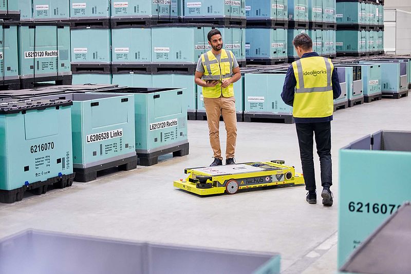 idealworks: Tochtergesellschaft der BMW Group gewinnt Agile Robots AG als Mehrheitseigner