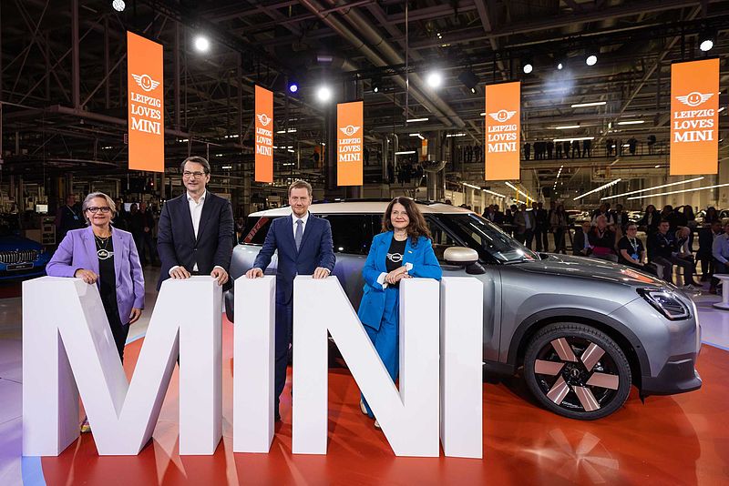Leipzig loves MINI: BMW Group Werk Leipzig feiert Produktionsstart des MINI Countryman