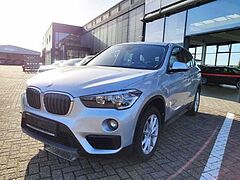 BMW X1 sDrive18i Advantage HiFi, PDC  v+h