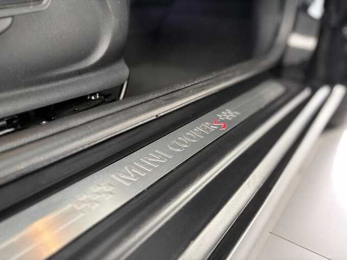 MINI Cooper S Pano/H&K /Navi/Autom. S