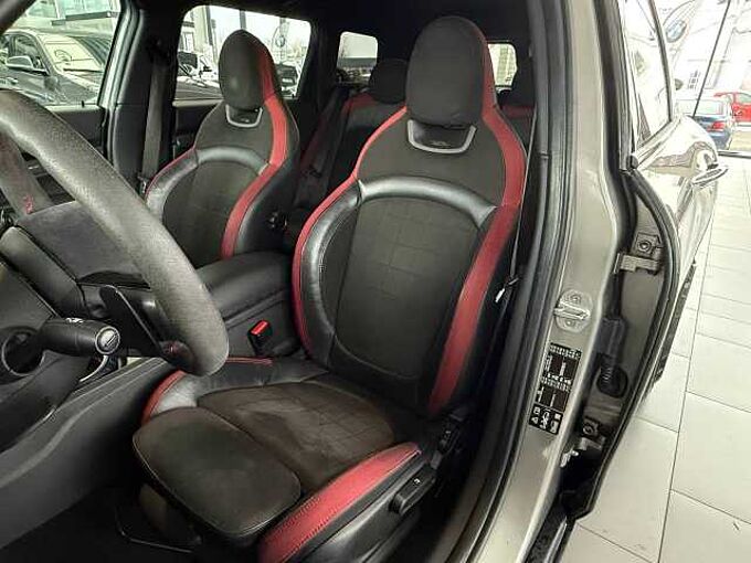 MINI John Cooper Works Clubman