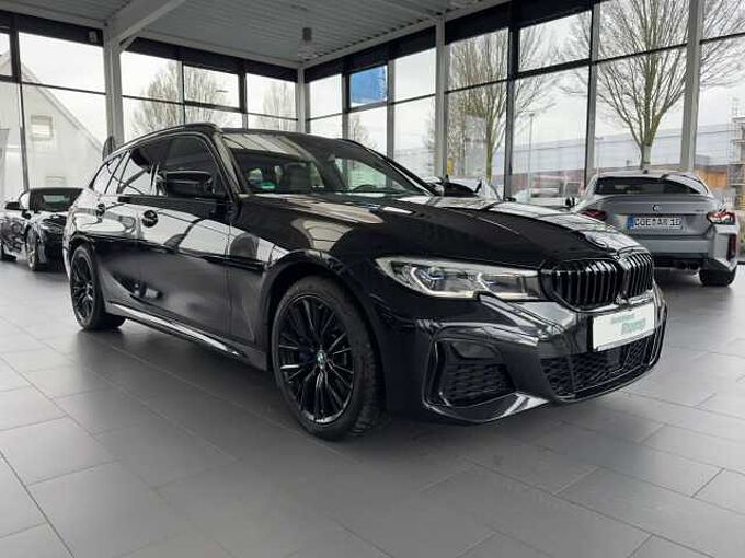 BMW M340i Touring xDrive ACC / HUD / PANO / Keyless