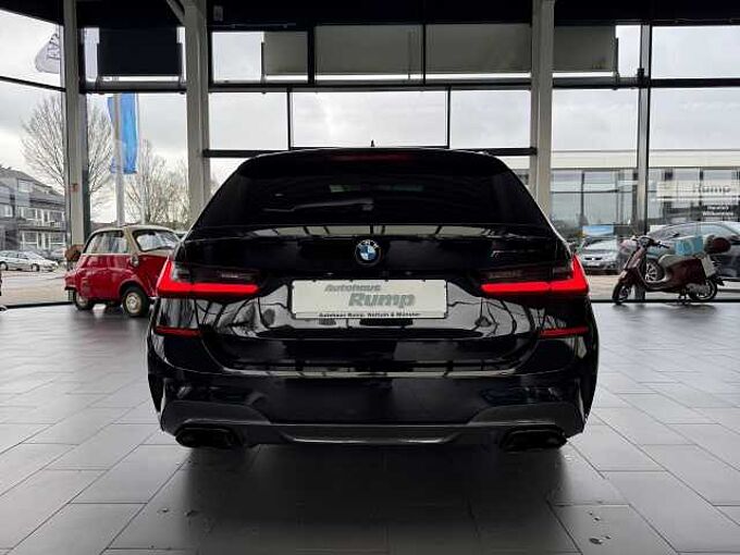 BMW M340i Touring xDrive ACC / HUD / PANO / Keyless