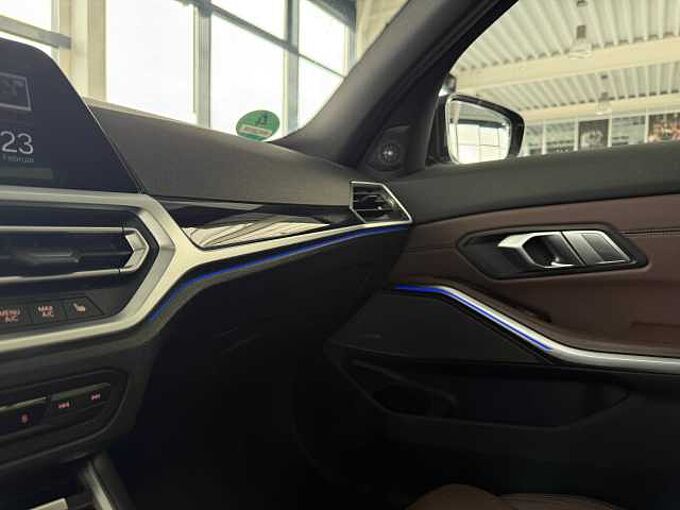 BMW M340i Touring xDrive ACC / HUD / PANO / Keyless