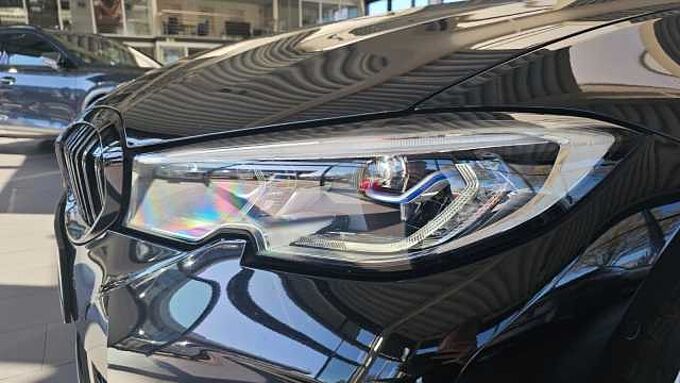 BMW M340i Touring xDrive ACC / HUD / PANO / Keyless