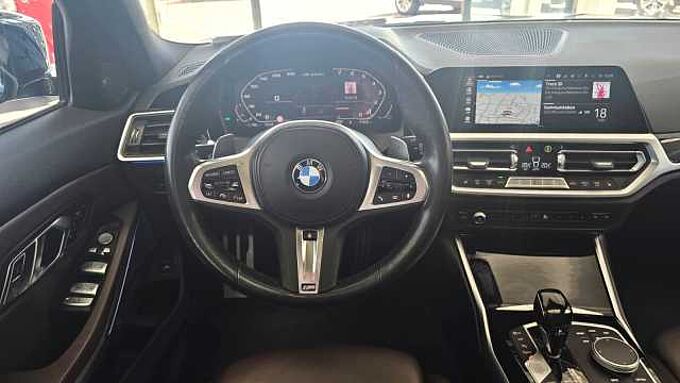 BMW M340i Touring xDrive ACC / HUD / PANO / Keyless