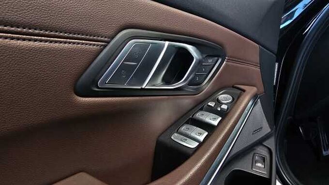 BMW M340i Touring xDrive ACC / HUD / PANO / Keyless