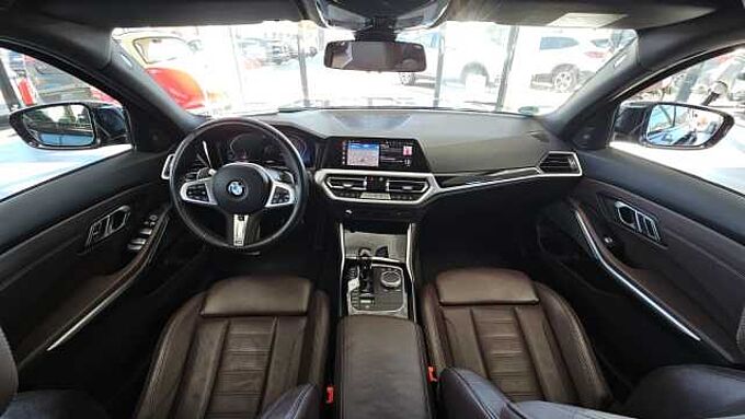 BMW M340i Touring xDrive ACC / HUD / PANO / Keyless
