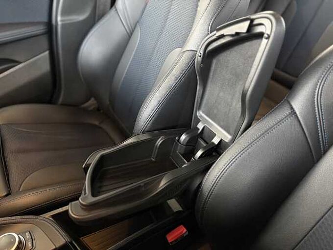 BMW X2 sDrive18i M-Sport / LED / Aut.