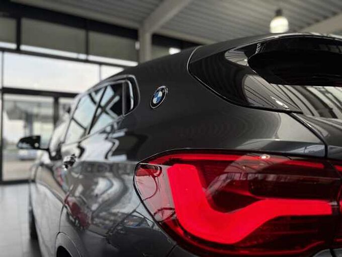 BMW X2 sDrive18i M-Sport / LED / Aut.