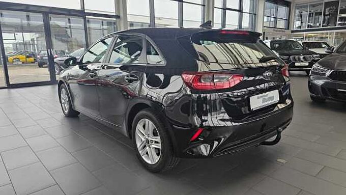 Kia cee'd / Ceed Automatik | AHK | SHZ | NAVI