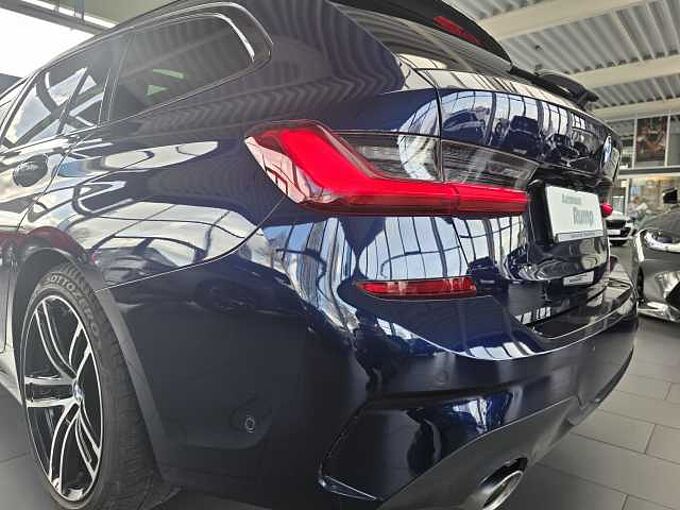 BMW 330d Touring. M Sport HUD/Drive.Prof./AHK/PANO