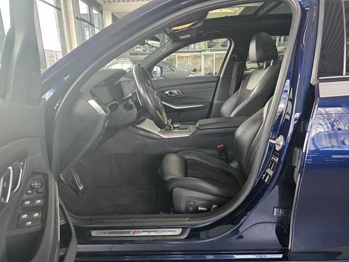 BMW 330d Touring. M Sport HUD/Drive.Prof./AHK/PANO
