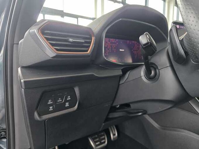 CUPRA Formentor VZ Priority / Fahrassistenz-Paket XL / Memory /