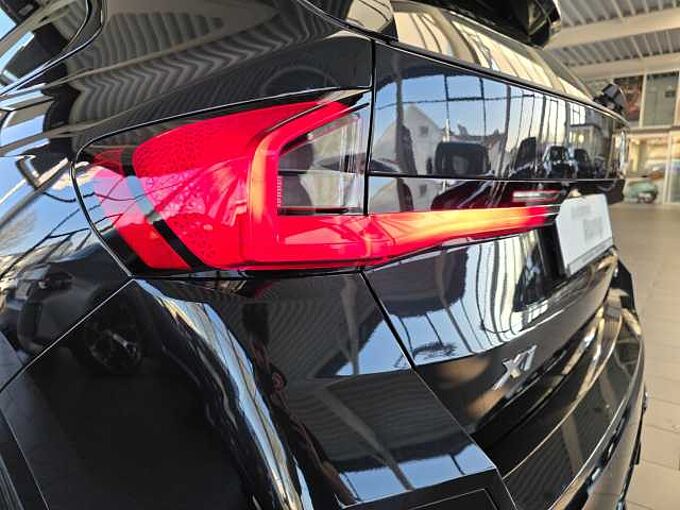 BMW X1 sDrive18i M Sportpaket / Adapt.LED / Keyless