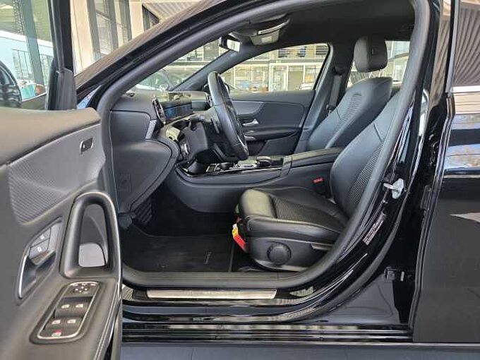 Mercedes-Benz A 250 4Matic 7G-DCT Progressive Multibeam LED / MBUX