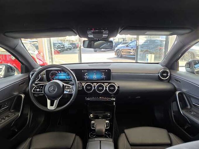 Mercedes-Benz A 250 4Matic 7G-DCT Progressive Multibeam LED / MBUX
