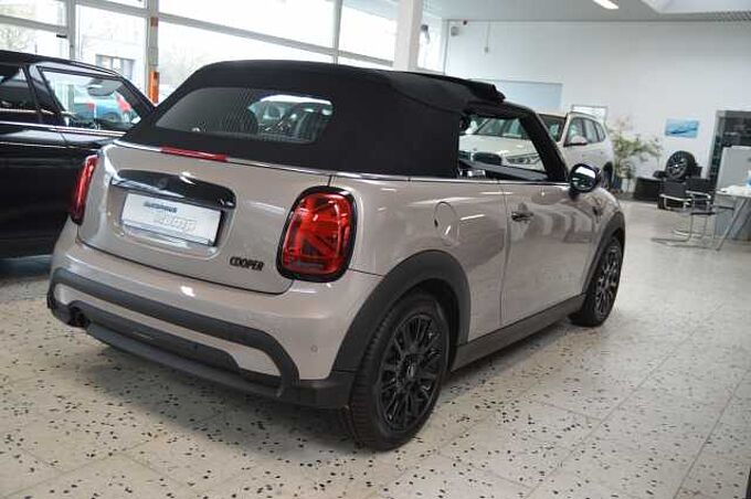 MINI CABRIO Mini Cooper Classic Trim