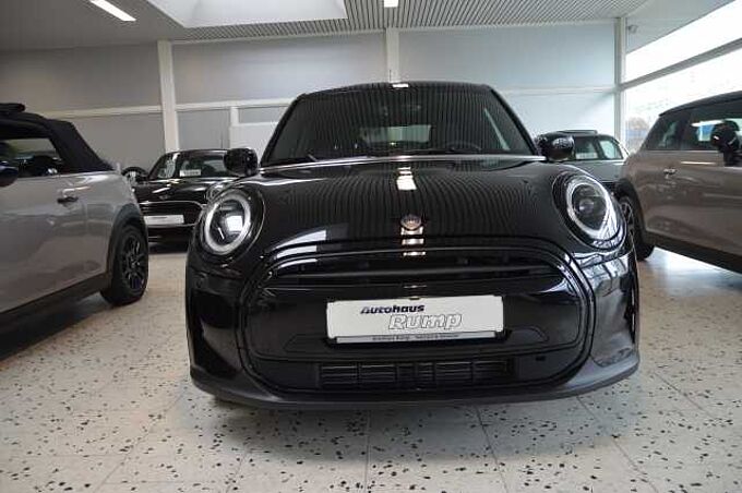 MINI 5-T&Uuml;RER One Aut. Classic Trim