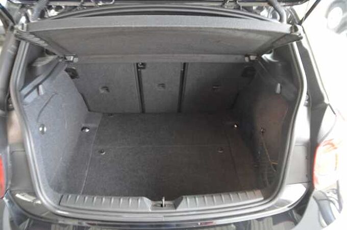 BMW 120d Sport Line LED, Navi, H&K SS