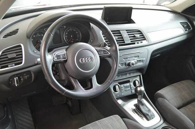 Audi Q3 1.4 TFSI  S tronic sport