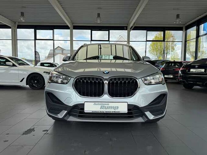 BMW X1 18d sDrive AHK/NAVI/KLIMA