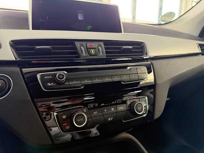 BMW X1 18d sDrive AHK/NAVI/KLIMA