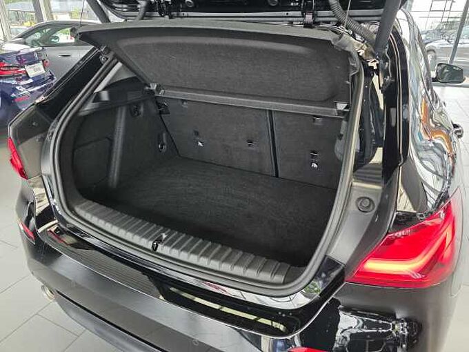 BMW 118d Shadow-Line Automatik HUD/RFK/Sitzhzg/LM