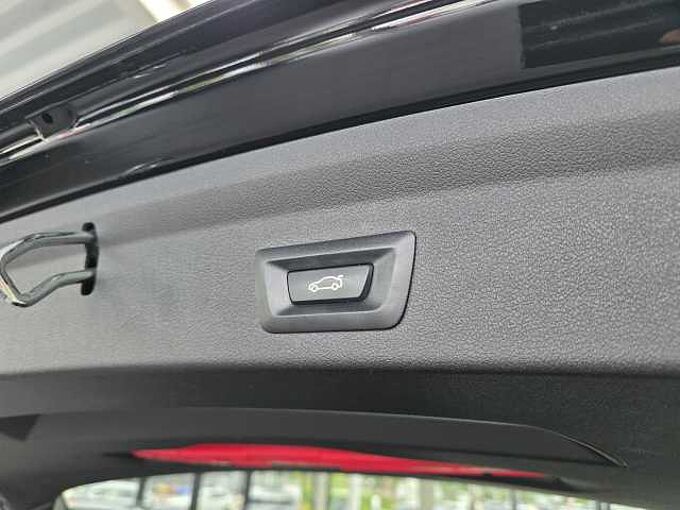 BMW 118d Shadow-Line Automatik HUD/RFK/Sitzhzg/LM
