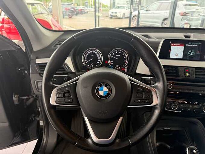 BMW X1 sDrive 18i Automatik /Sitzheizung