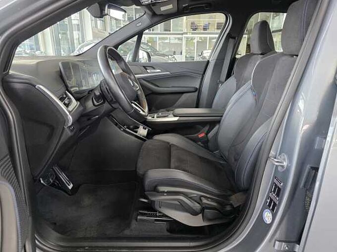BMW 218i Active Tourer M Sport Sitzhzg/Pano/RFK/KeylessGo