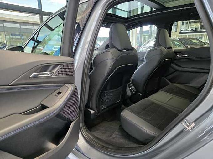 BMW 218i Active Tourer M Sport Sitzhzg/Pano/RFK/KeylessGo