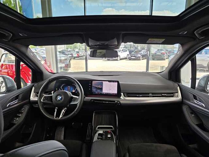 BMW 218i Active Tourer M Sport Sitzhzg/Pano/RFK/KeylessGo