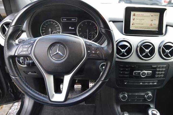 Mercedes-Benz B 200 Sports Tourer 1.Hd. AHK