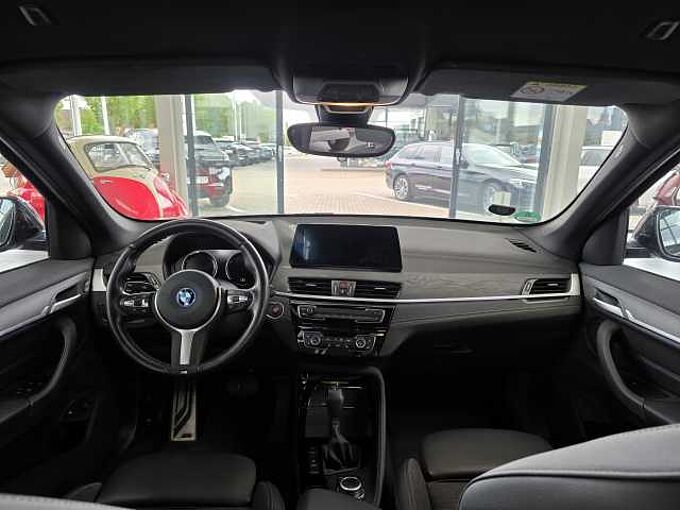 BMW X1 25e xDrive M Sport HUD/AHK/ACC/RFK