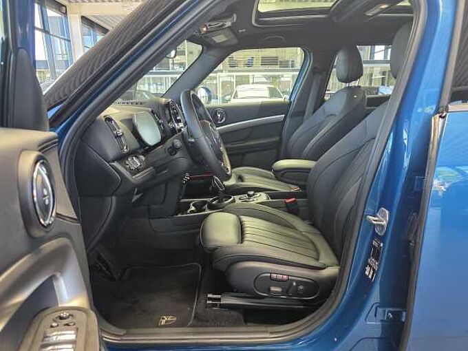 MINI Cooper Countryman Yours Trim Autom. HUD/RFK/Pano/Leder