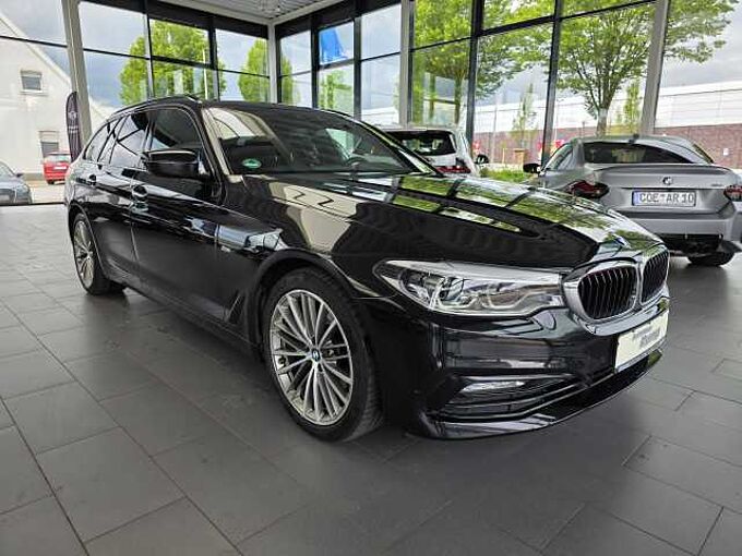BMW 520d Touring Sport Line HUD/PANO/AHK/RFK/Adapt.LED