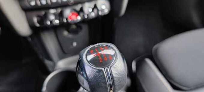MINI Cooper S NAVI,RFK,H/K,LED,Klimaaut.