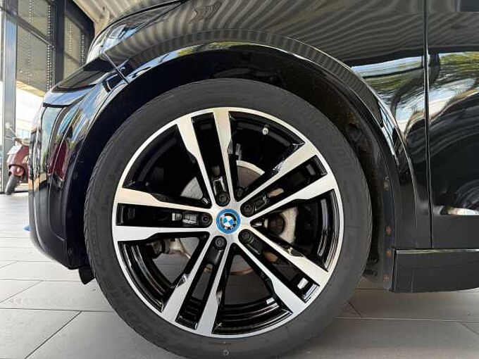 BMW i3s 120AH LED | NAVI | R&Uuml;CKFAHRKAMERA | PDC 