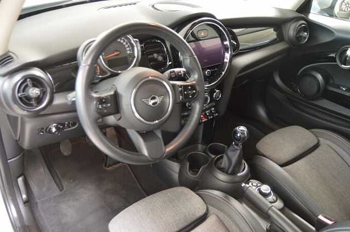 MINI ONE 1.Hd. Navi Sportsitze
