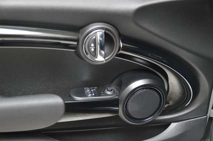 MINI ONE 1.Hd. Navi Sportsitze