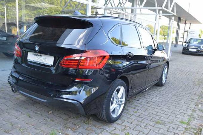 BMW 218i Act. Tour. Autom. Modell M Sport